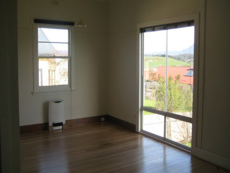 136 Emu Bay Road, Deloraine TAS 7304