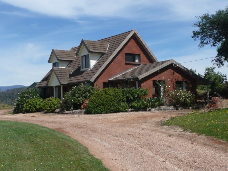 169 Mole Creek Road, Deloraine TAS 7304
