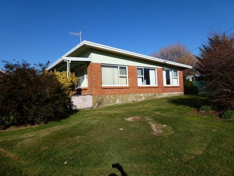 8 Caveside Road, Mole Creek TAS 7304