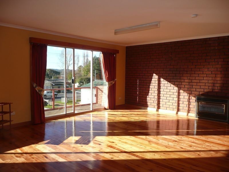 15 Meander Valley Road, Deloraine TAS 7304