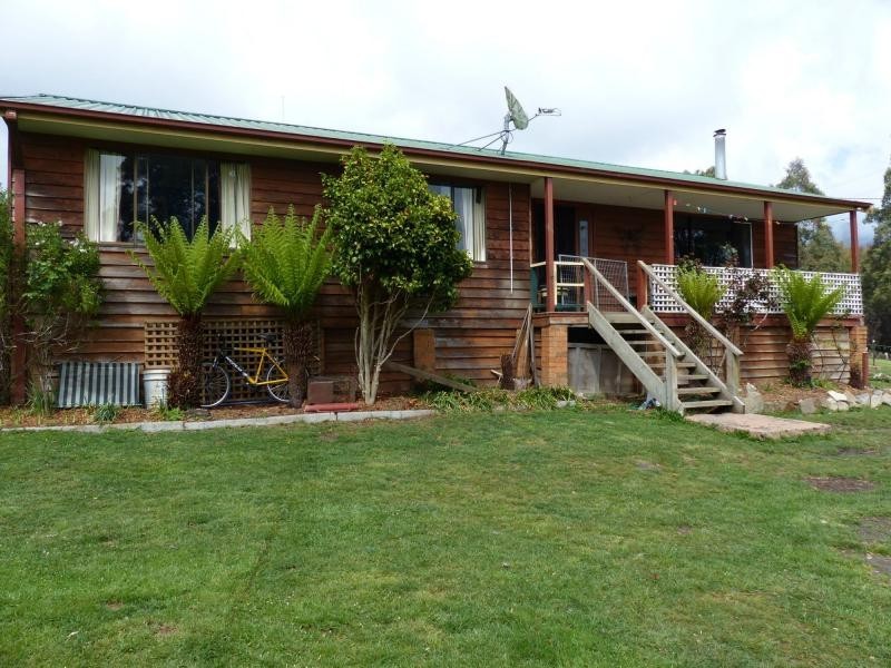 15 Blairs Road, Mole Creek TAS 7304