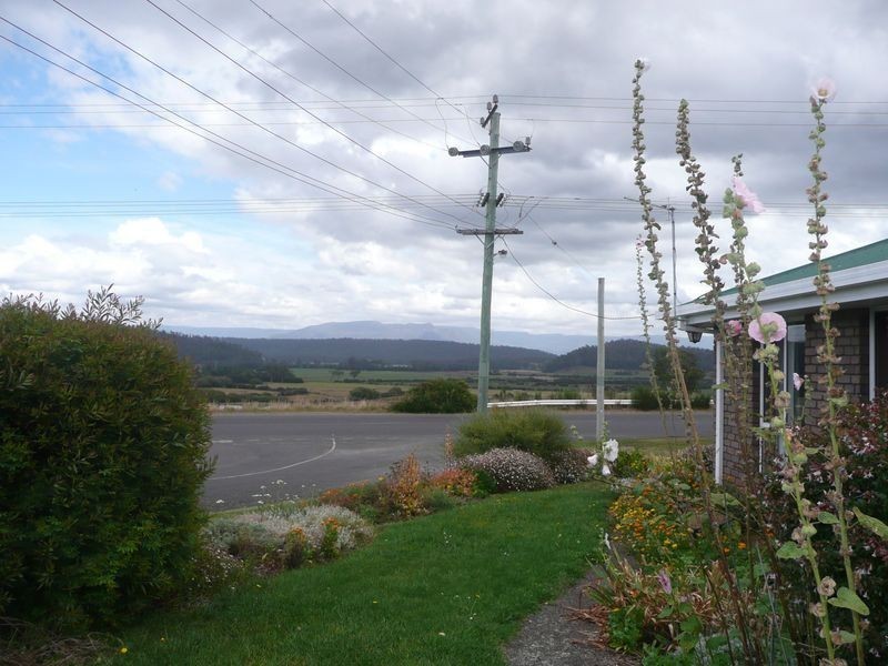 Unit Unit 1/51 Weston Street, Deloraine TAS 7304