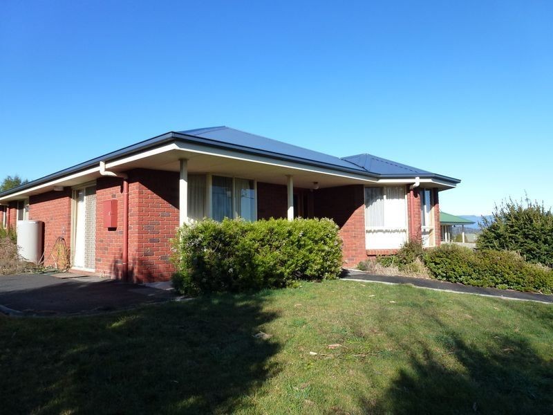 15 Gleadow Street, Deloraine TAS 7304