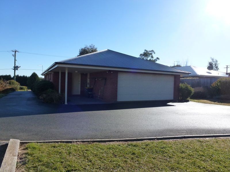 15 Gleadow Street, Deloraine TAS 7304