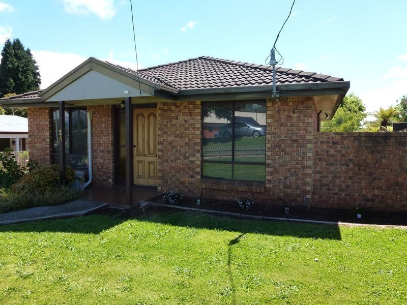 24 East Barrack Street, Deloraine TAS 7304