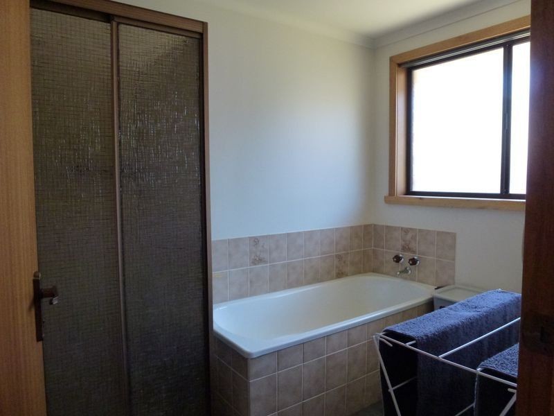 24 East Barrack Street, Deloraine TAS 7304