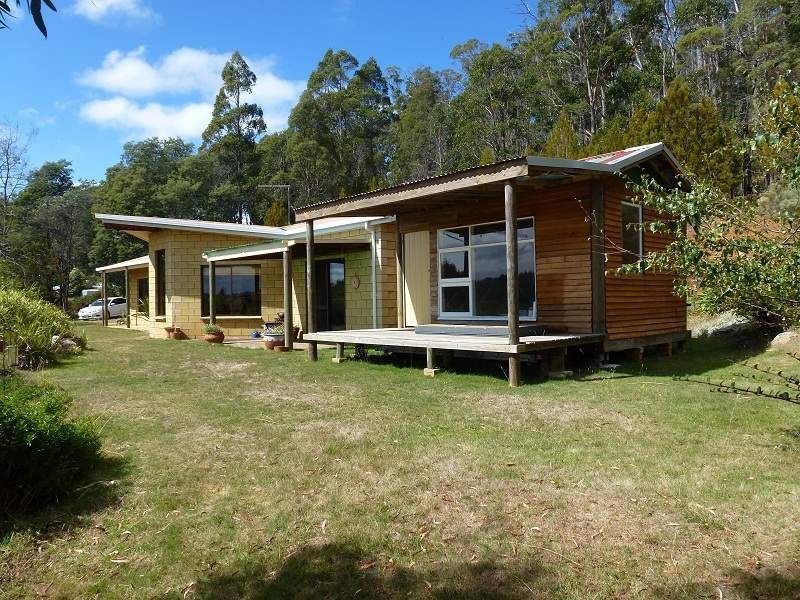 120 Pumicestone Road, Deloraine TAS 7304