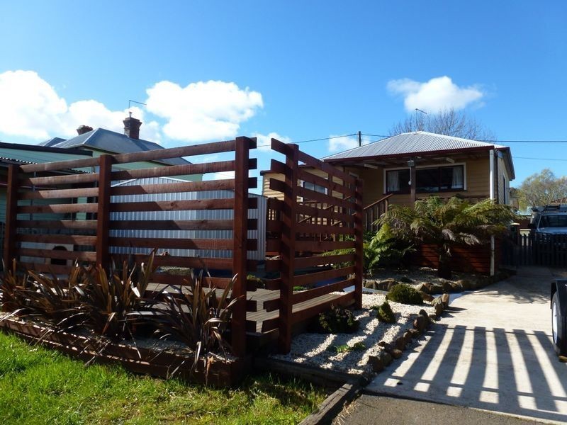 54 West Goderich Street, Deloraine TAS 7304