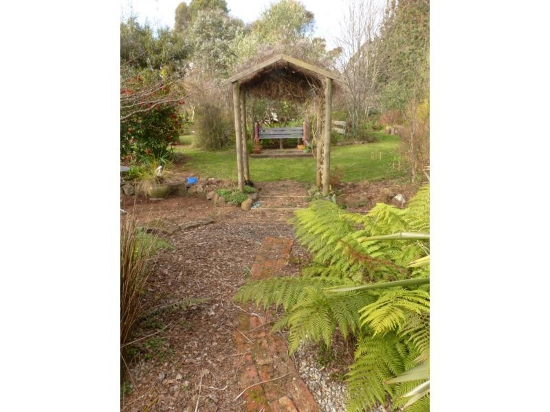 11 Gleadow Street, Deloraine TAS 7304