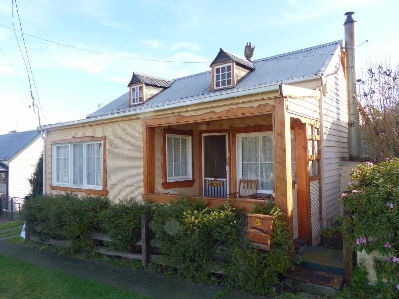 39 Tower Hill, Deloraine TAS 7304
