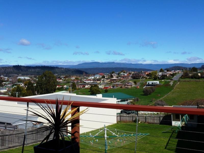 12 Kaye Elizabeth Place, Deloraine TAS 7304