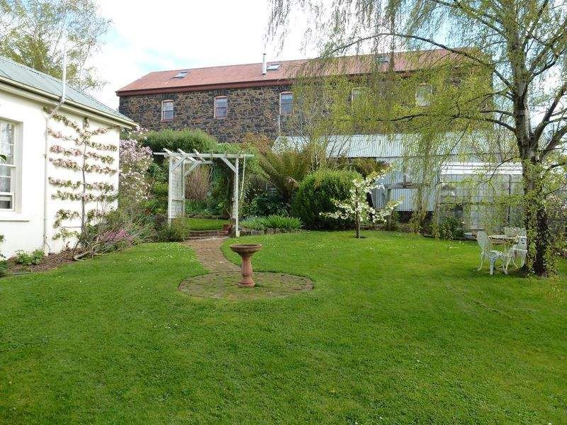 22 West Barrack Street, Deloraine TAS 7304