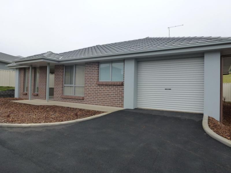 Unit 2/80 West Church Street, Deloraine TAS 7304