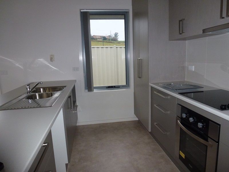 Unit 2/80 West Church Street, Deloraine TAS 7304