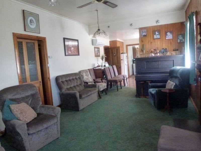 51 East Barrack Street, Deloraine TAS 7304