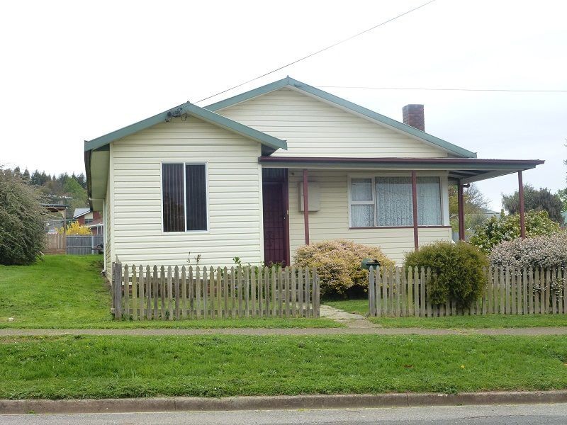 51 East Barrack Street, Deloraine TAS 7304