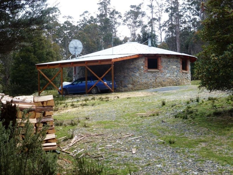 Golden Valley TAS 7304