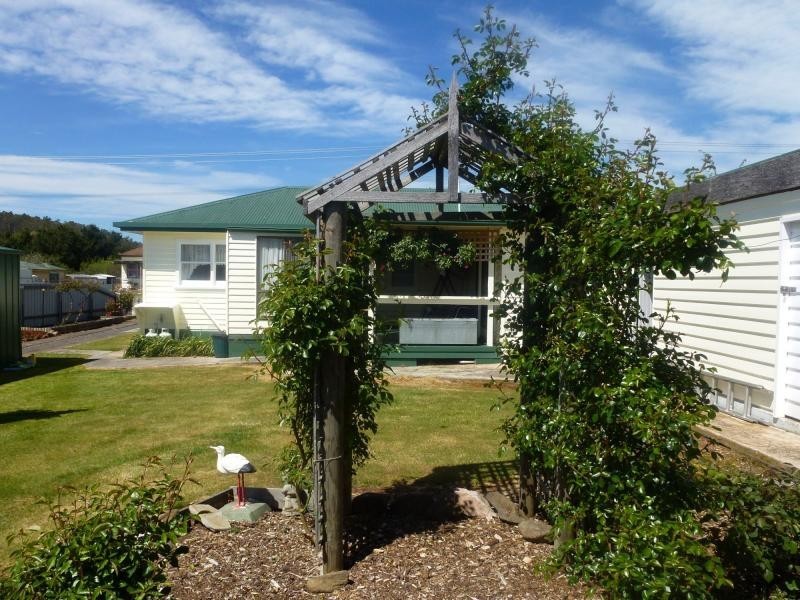 10 Caveside Road, Mole Creek TAS 7304
