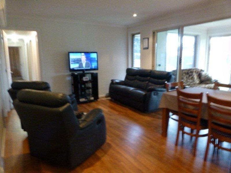 34 East Westbury Place, Deloraine TAS 7304