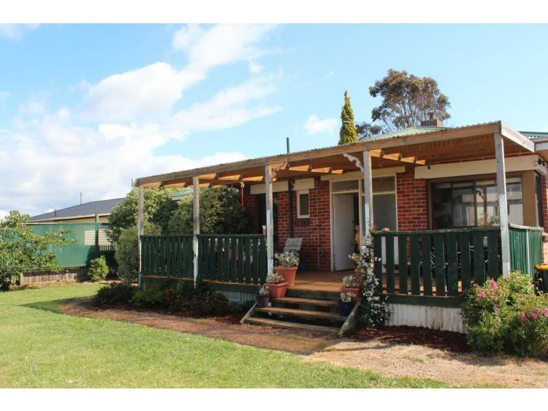 101 West Goderich Street, Deloraine TAS 7304