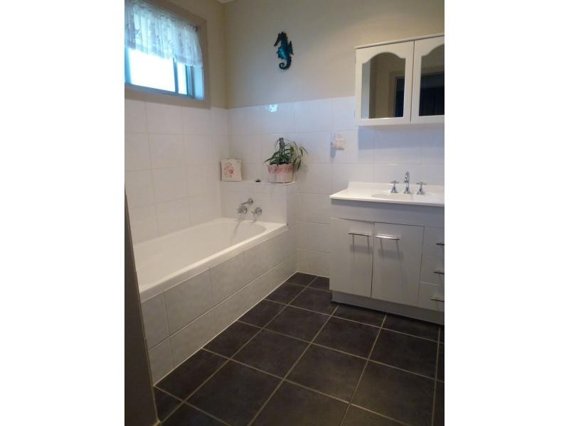 4 Winter Street, Deloraine TAS 7304