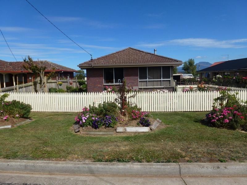 4 Winter Street, Deloraine TAS 7304