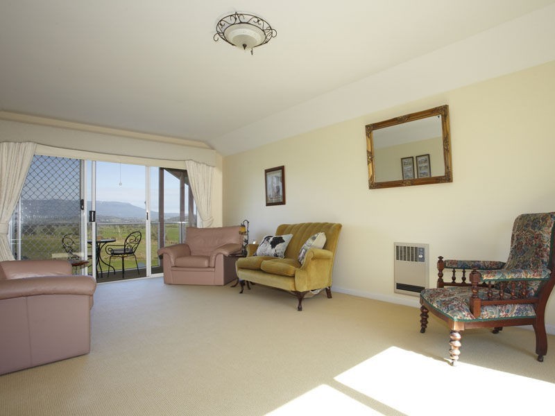 1182 Mole Creek Road, Deloraine TAS 7304