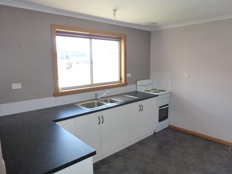 2 / 40 Alexander Street, Shearwater TAS 7307