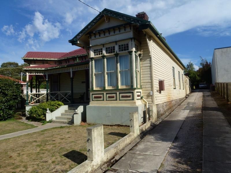 31 Meander Valley Road, Deloraine TAS 7304