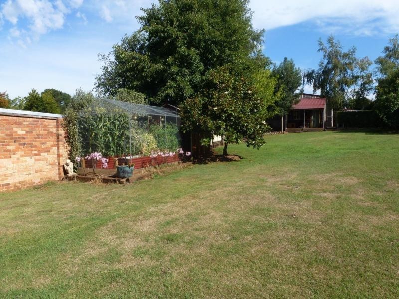 31 Meander Valley Road, Deloraine TAS 7304