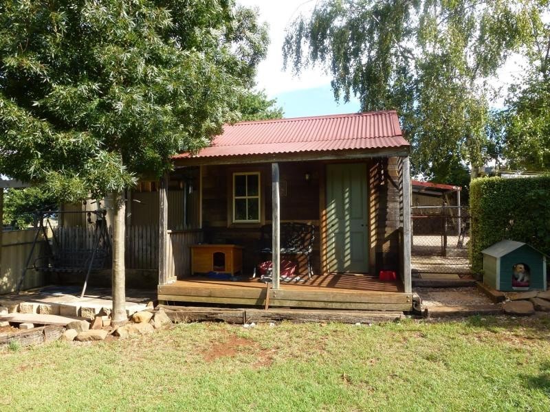 31 Meander Valley Road, Deloraine TAS 7304