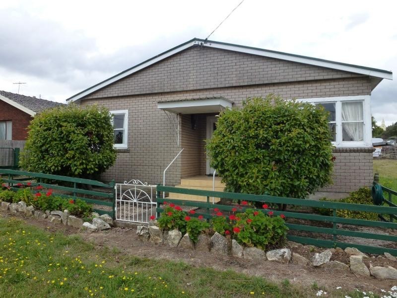 29 Adelaide Street, Westbury TAS 7303
