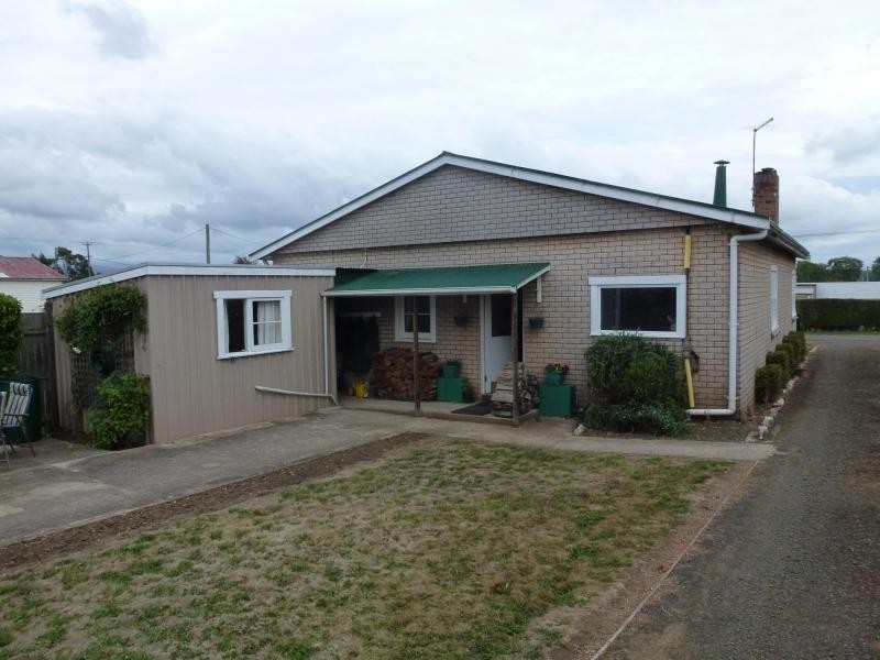 29 Adelaide Street, Westbury TAS 7303