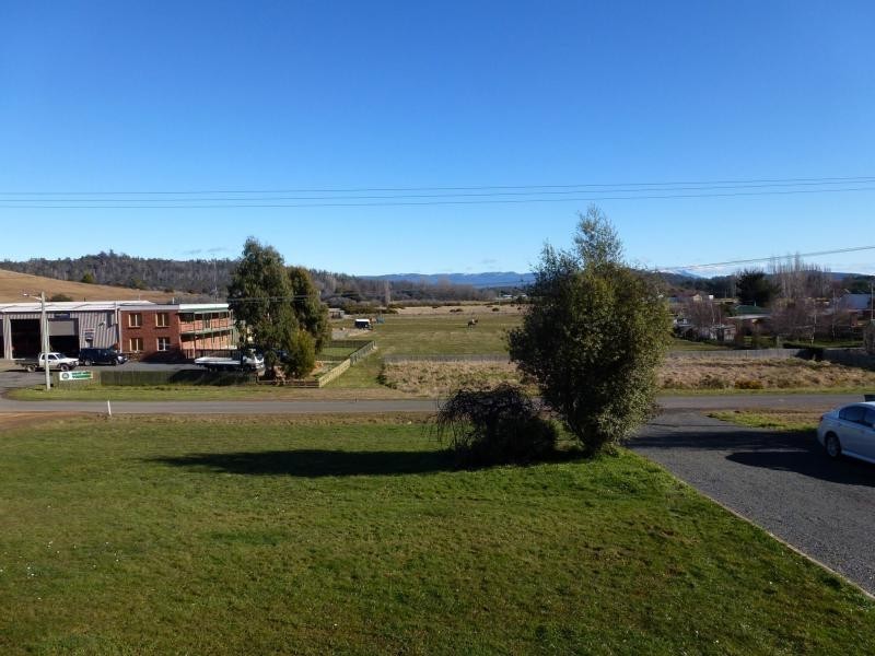 6 East Goderich Street, Deloraine TAS 7304