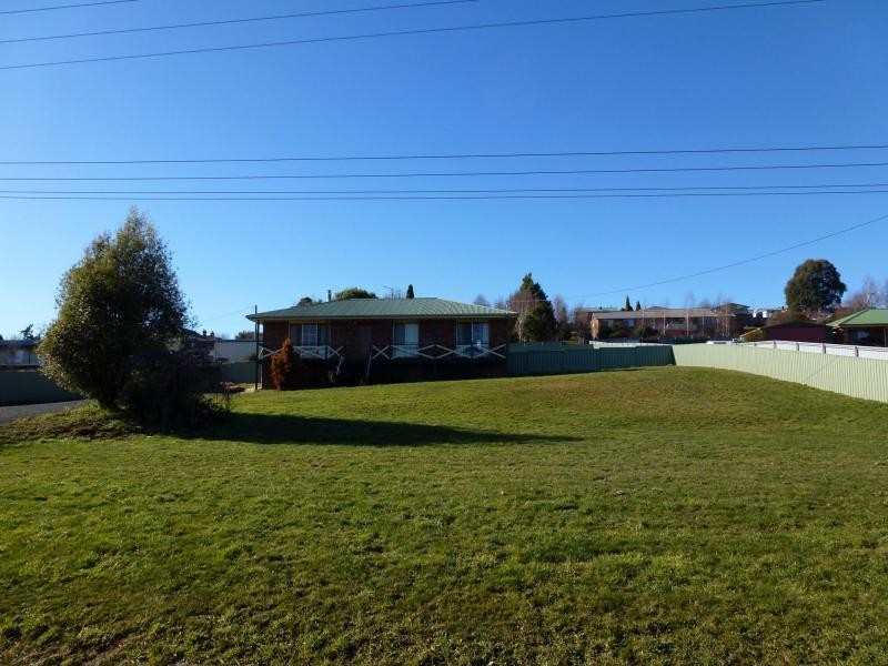 6 East Goderich Street, Deloraine TAS 7304