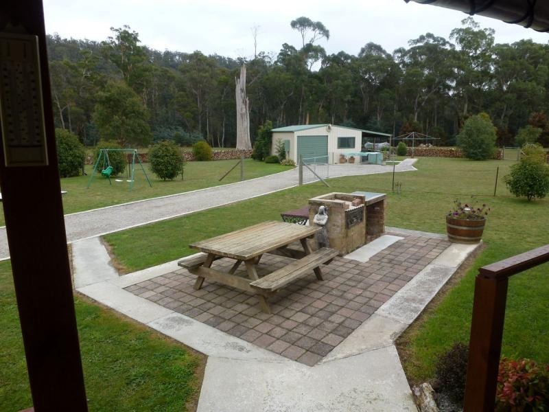 8 Meander Road, Deloraine TAS 7304