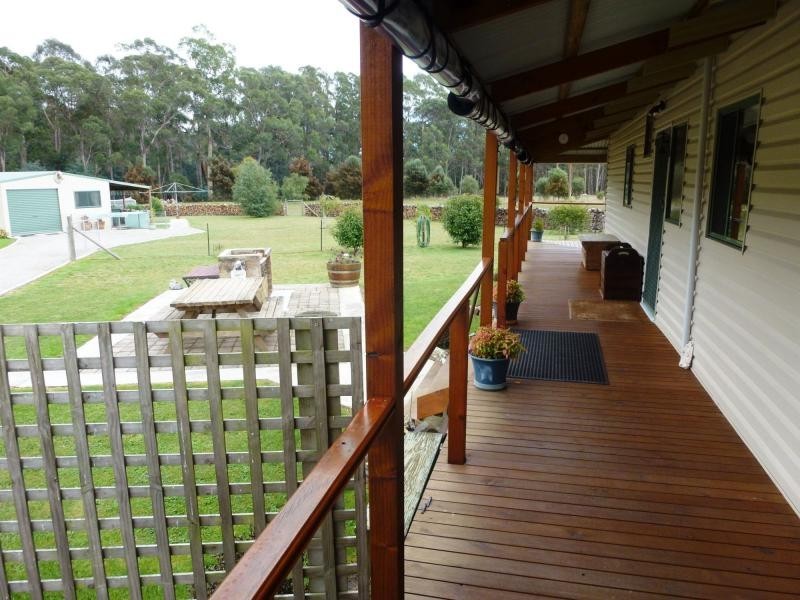 8 Meander Road, Deloraine TAS 7304
