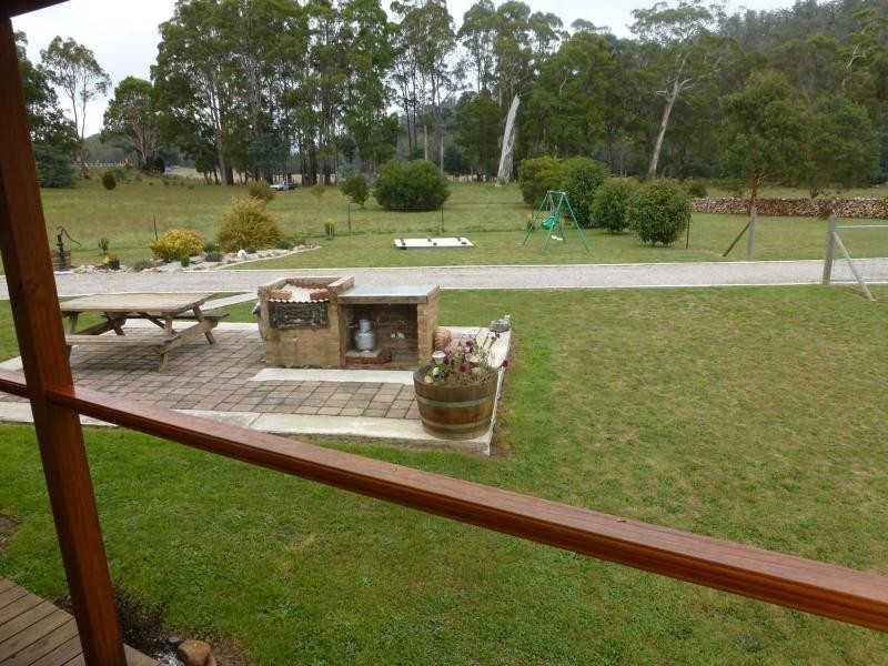 8 Meander Road, Deloraine TAS 7304