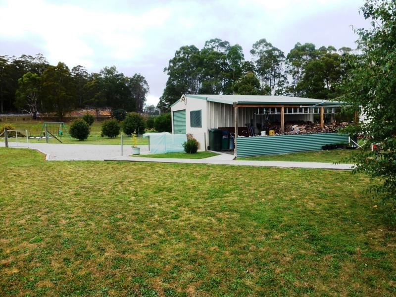 8 Meander Road, Deloraine TAS 7304