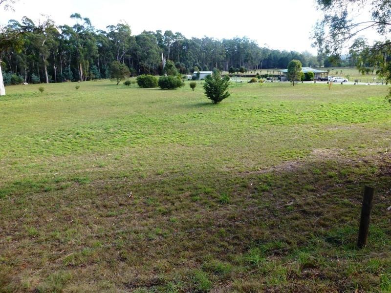 8 Meander Road, Deloraine TAS 7304