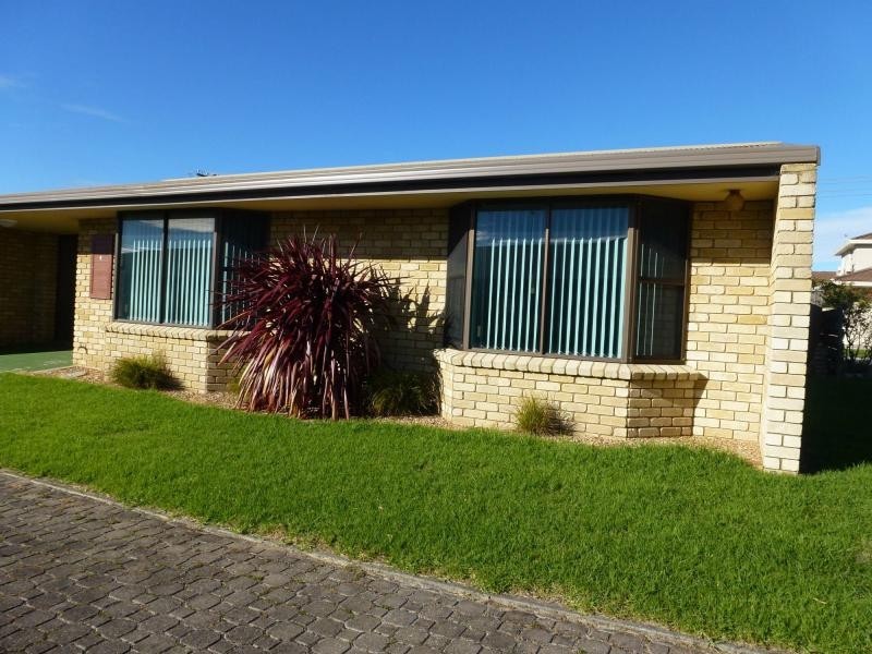 Unit 4/2-3 The Lee, Devonport TAS 7310