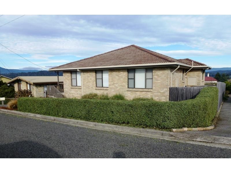 6 High Street, Deloraine TAS 7304
