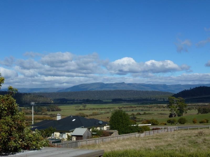 6 High Street, Deloraine TAS 7304