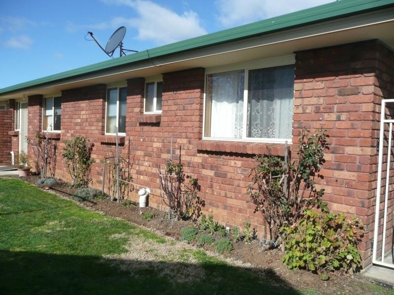 Unit 1-4/45 William Street, Westbury TAS 7303