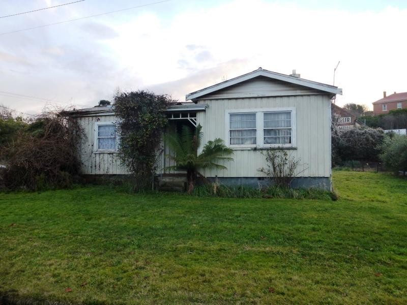 3 West Parade, Deloraine TAS 7304
