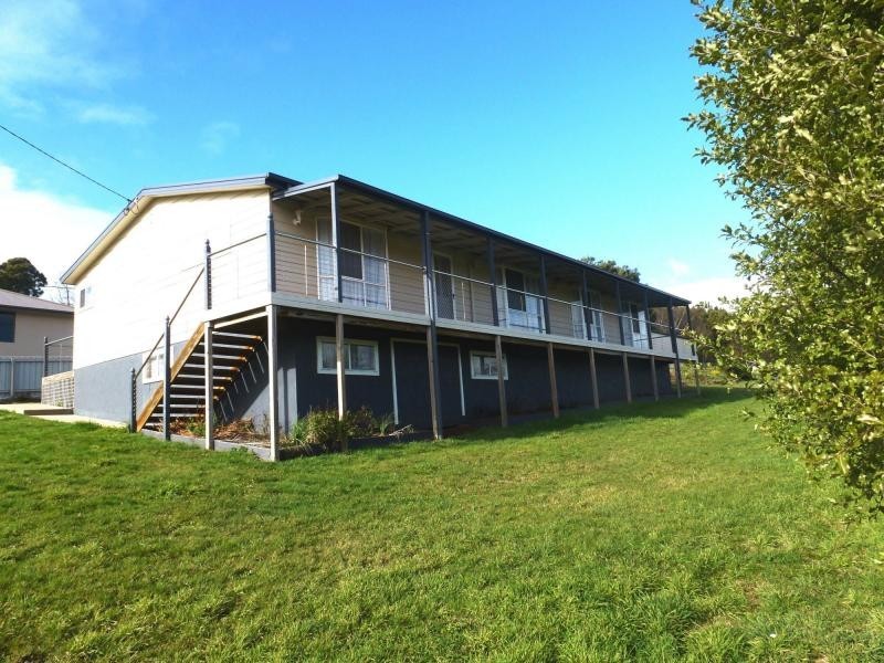 32 Lansdowne Place, Deloraine TAS 7304