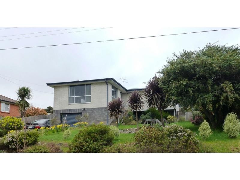 91 West Barrack Street, Deloraine TAS 7304
