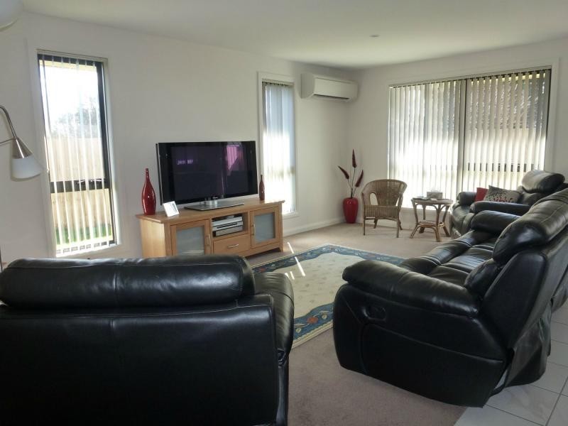 Unit 2/56A Pakenham, Longford TAS 7301