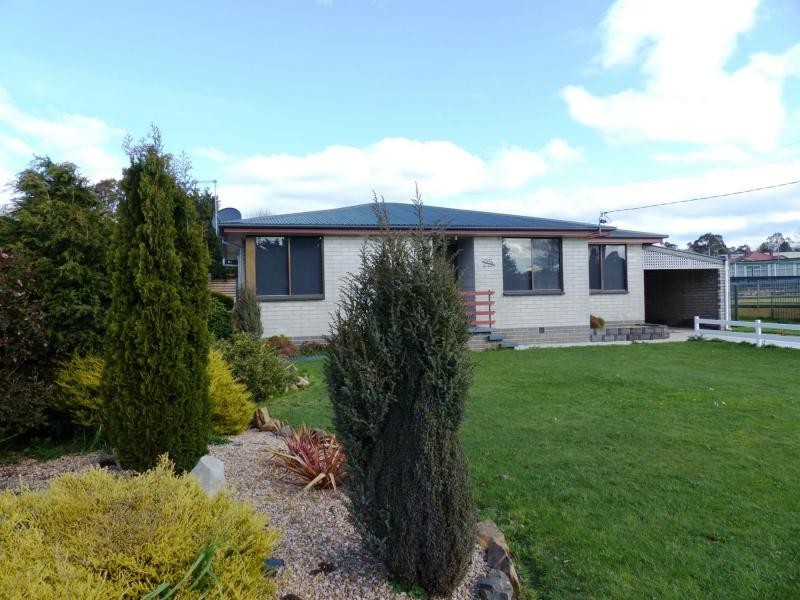 25 Grigg Street, Deloraine TAS 7304