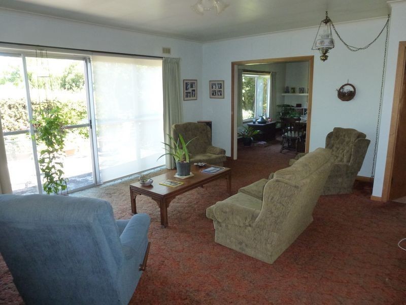 35 Adelaide Street, Westbury TAS 7303